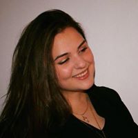 Elizabeth Hanna Photo 33