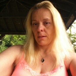 Elizabeth Paules Photo 2