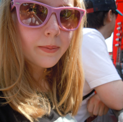 Kitty Bailey Photo 10