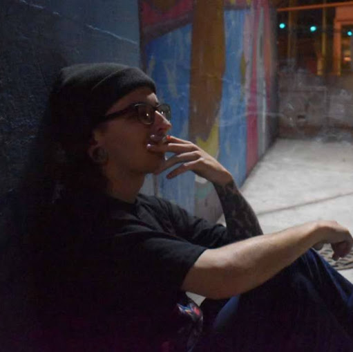 Steven Simmons Photo 13