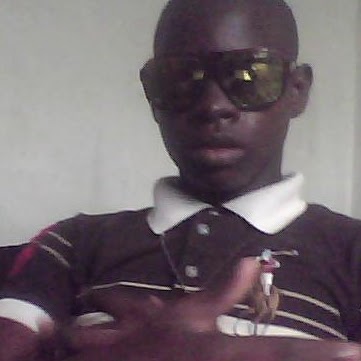 Nicolas Moore Photo 7