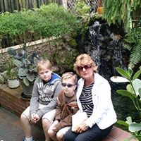 Mary Rowlands Photo 21