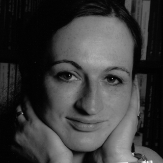 Stephanie Kaiser Photo 36