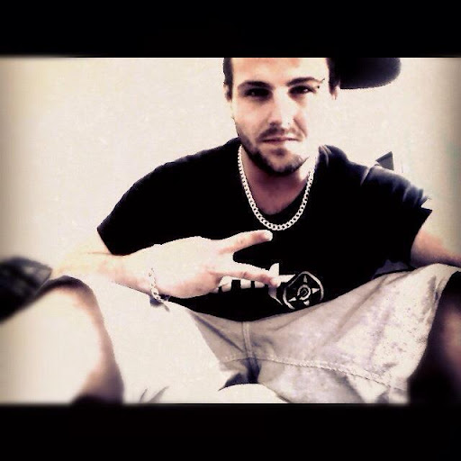 Corey Gee Photo 13
