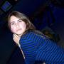 Laura Davison Photo 17
