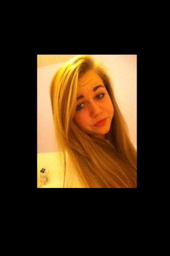 Amber Cartwright Photo 10