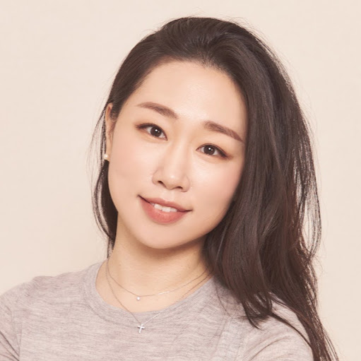 Michelle Kwon Photo 9