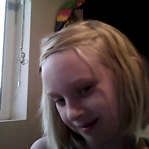 Allison Thomson Photo 21