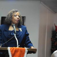 Annette Ealy Photo 3