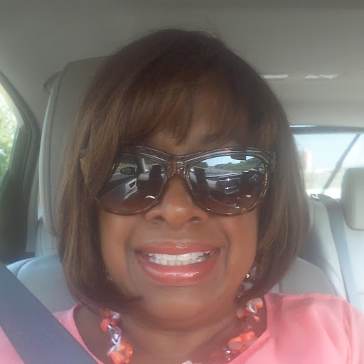 Robin Waters Photo 30