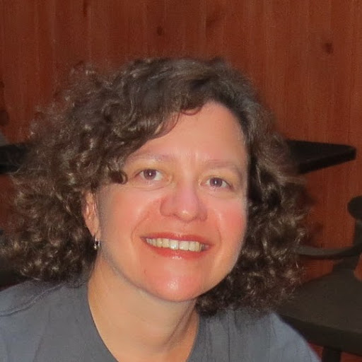 Suzanne Holt Photo 19