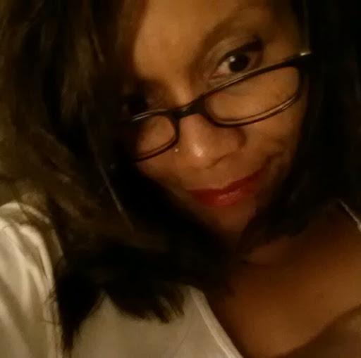 Yvette Taylor Photo 10