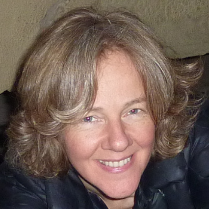 Anna Callahan Photo 33