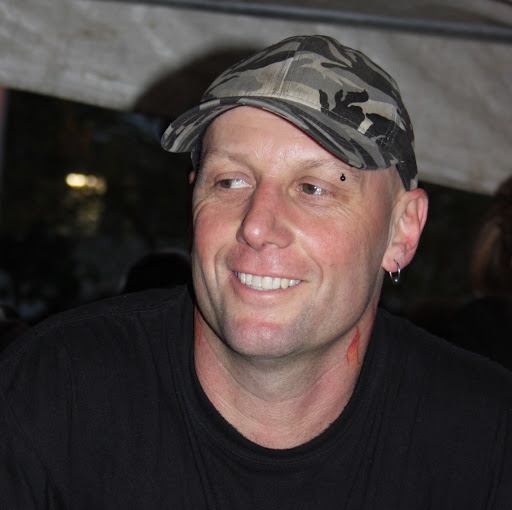 Paul Hinton Photo 34