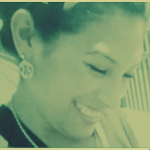 Paula Lucero Photo 4