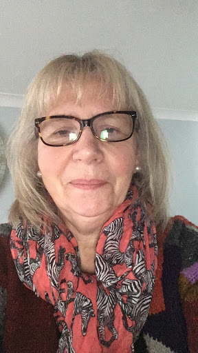 Barbara Chambers Photo 23