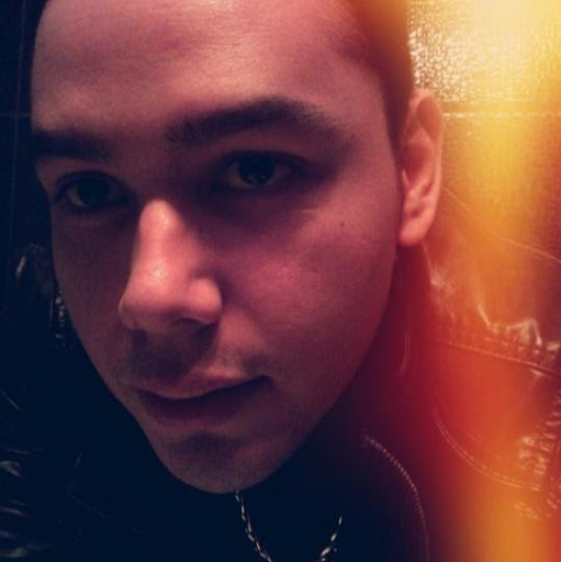 Roberto Robles Photo 39