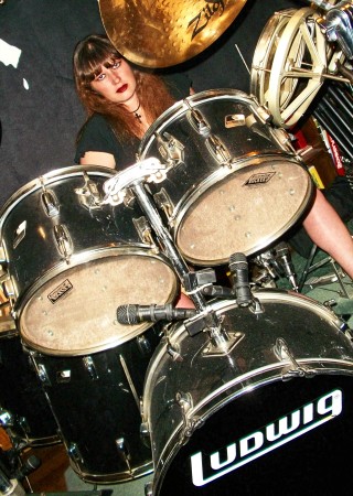 Amy Sutton Photo 4