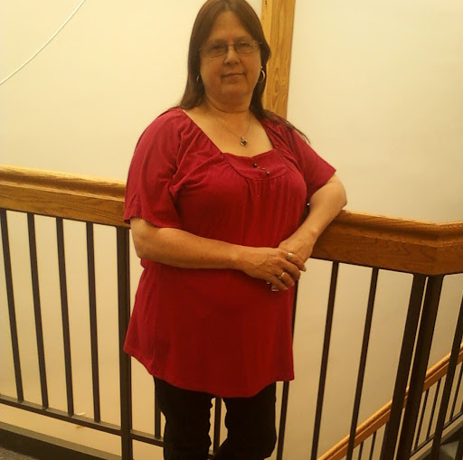 Michele Peterson Photo 32