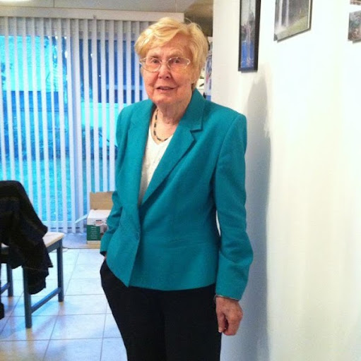 Jean Hubbard Photo 9