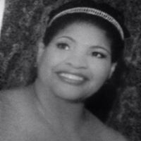 Deborah Gentry Photo 6