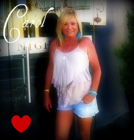 Carol Vickers Photo 4