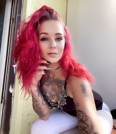 Jana Black Photo 34