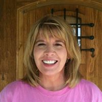 Janet Lynch Photo 24
