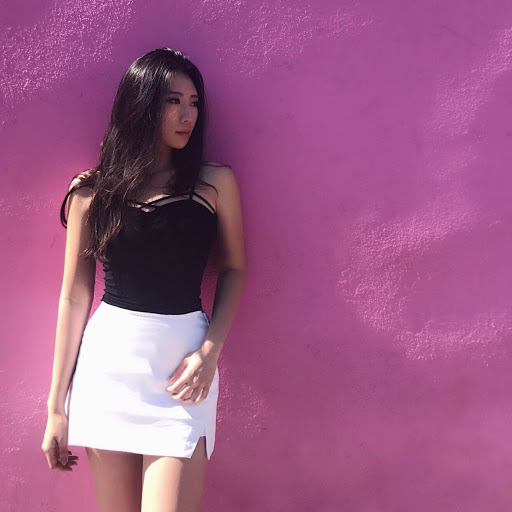 Lucy Li Photo 35