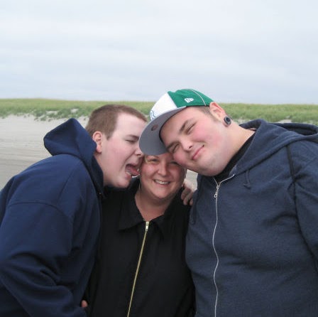 Donna Combs Photo 40