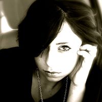 Stephanie Wolf Photo 31