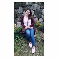 April Flores Photo 37