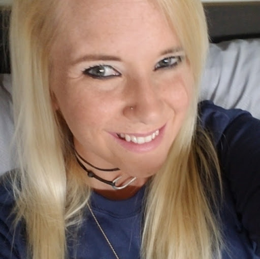 Danielle Stephenson Photo 26