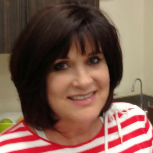 Linda Hendrickson Photo 35