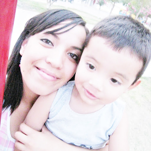 Jessica Rosales Photo 6