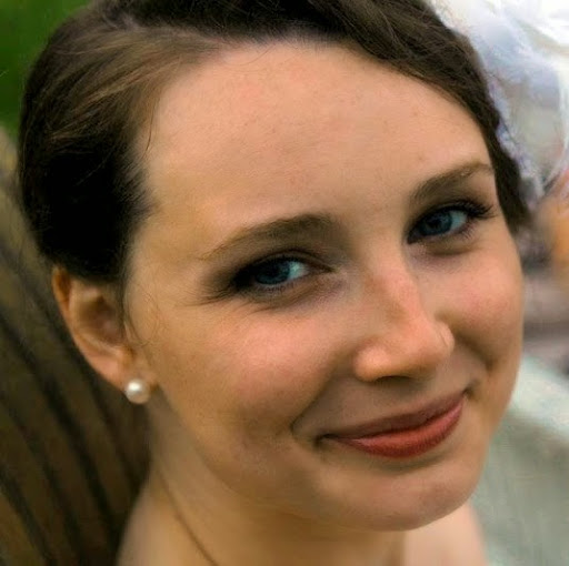 Catherine Saunders Photo 11