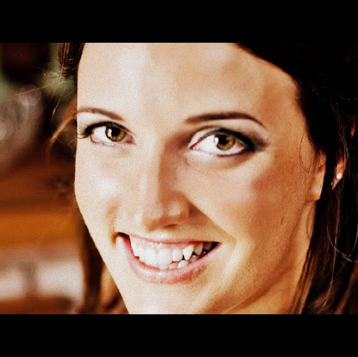 Sarah Benoit Photo 19