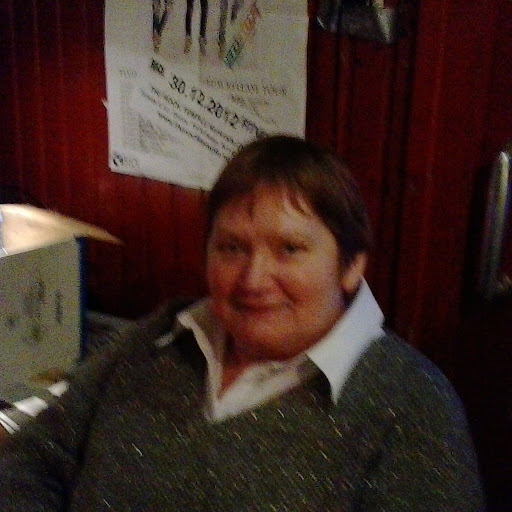 Patricia Bowers Photo 35