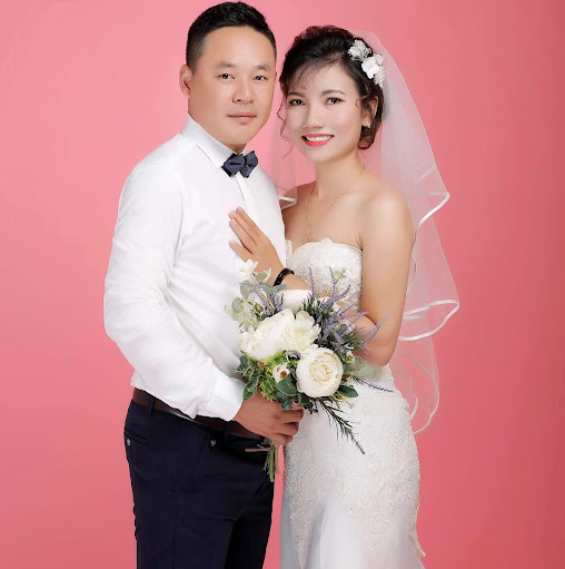 Hoai Nguyen Photo 6