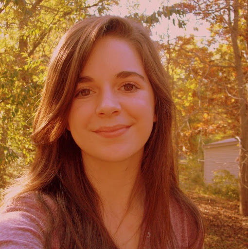 Sara Garland Photo 10