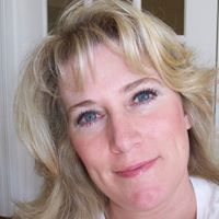 Becky Swanson Photo 40