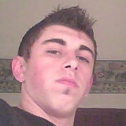 Aaron Moore Photo 18