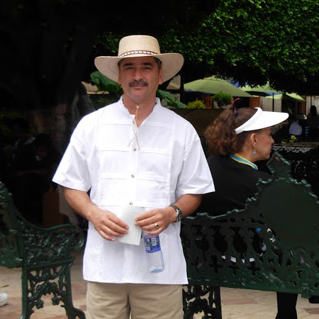 Enrique Guzman Photo 30
