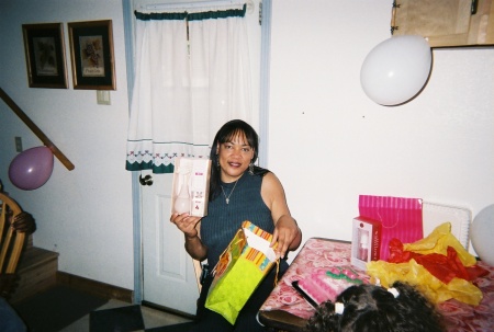Linda Wallace Photo 22