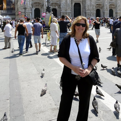 Valerie Kelly Photo 16