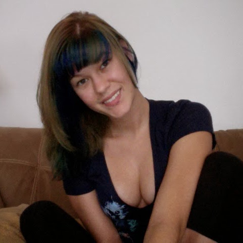 Jennifer Hankins Photo 34