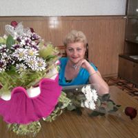 Vicki Halliday Photo 5