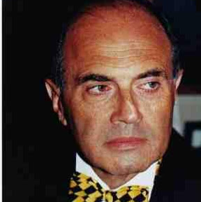 Alberto Flores Photo 21