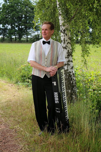 Frank Walther Photo 19