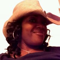 Renee Howell Photo 17